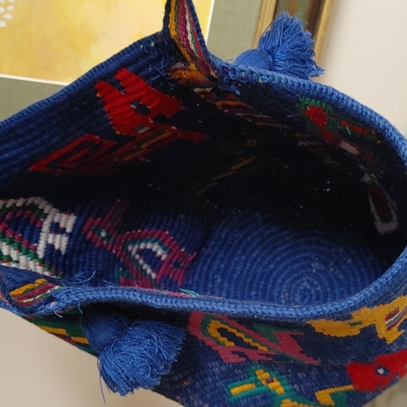 Colorful Crocheted Bucket Bag from Central or South America in Blue - Picture 10 of 16